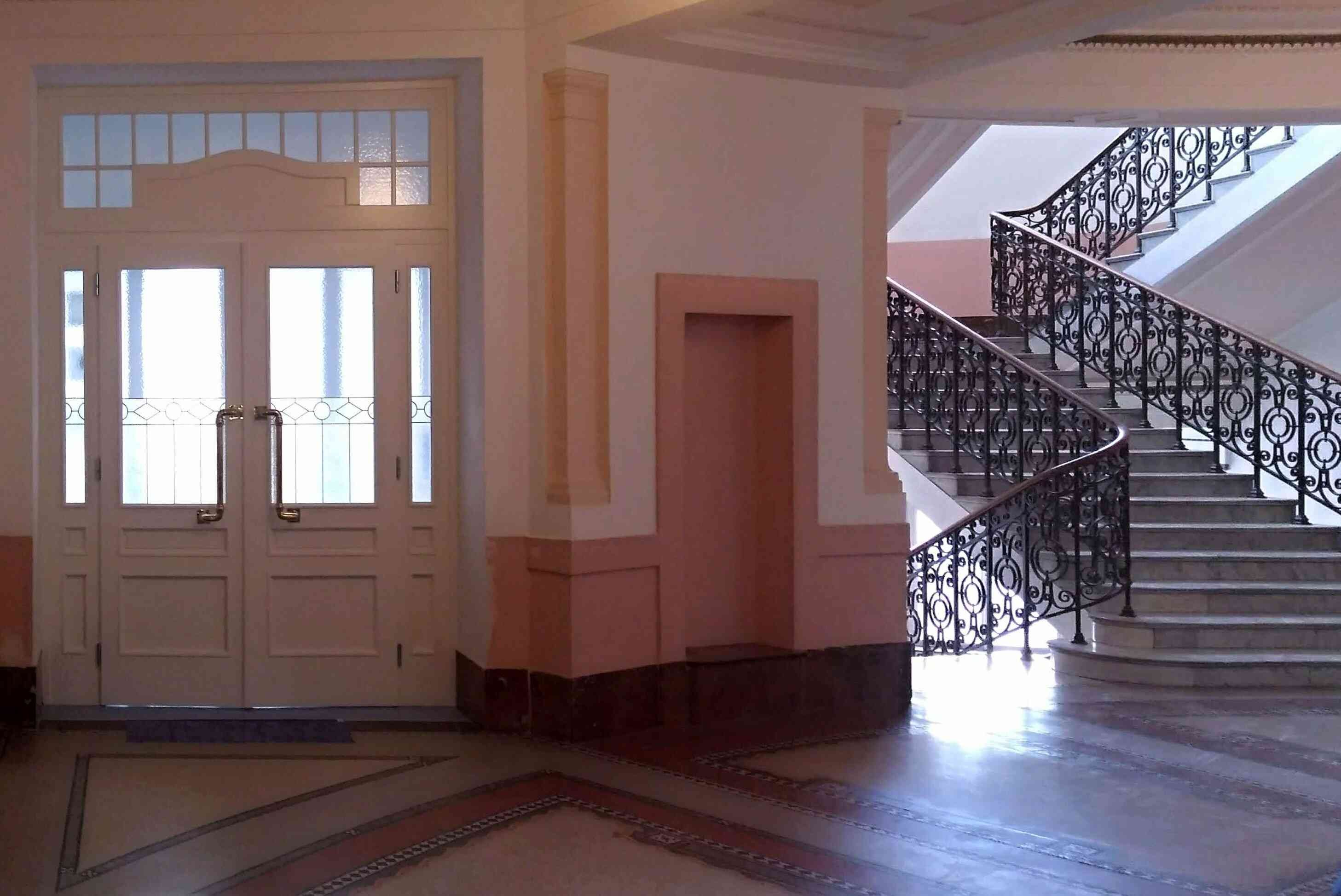 ÚPMD Praha – Rekonstrukce dveří odd. šestinedělí 3NP a 4NP