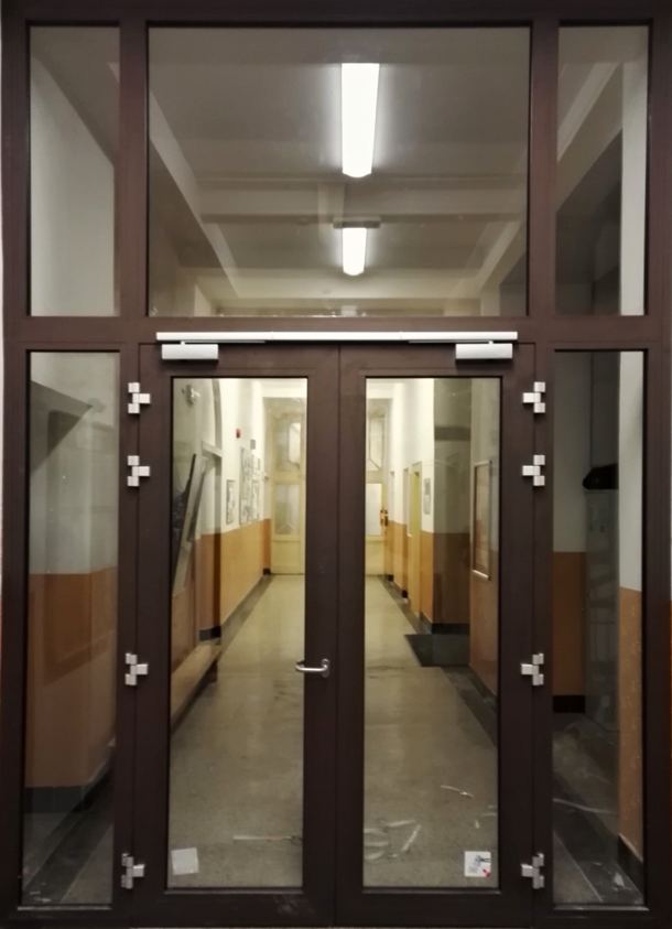 Prosklené protipožární dveře