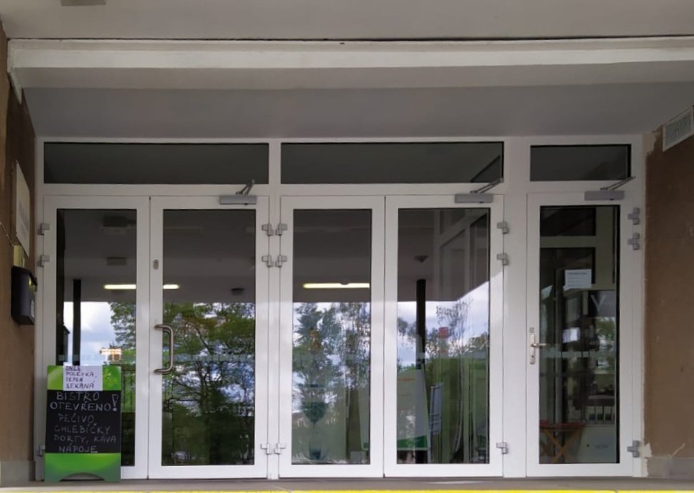 pozarni-hlinikova-stena-pro-Polikliniku_1